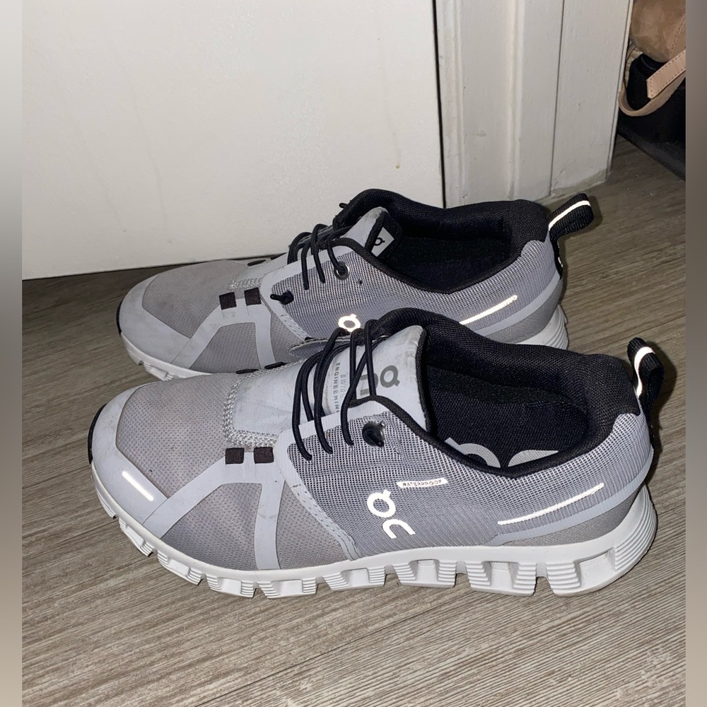 On cloud 5 waterproof running shoes